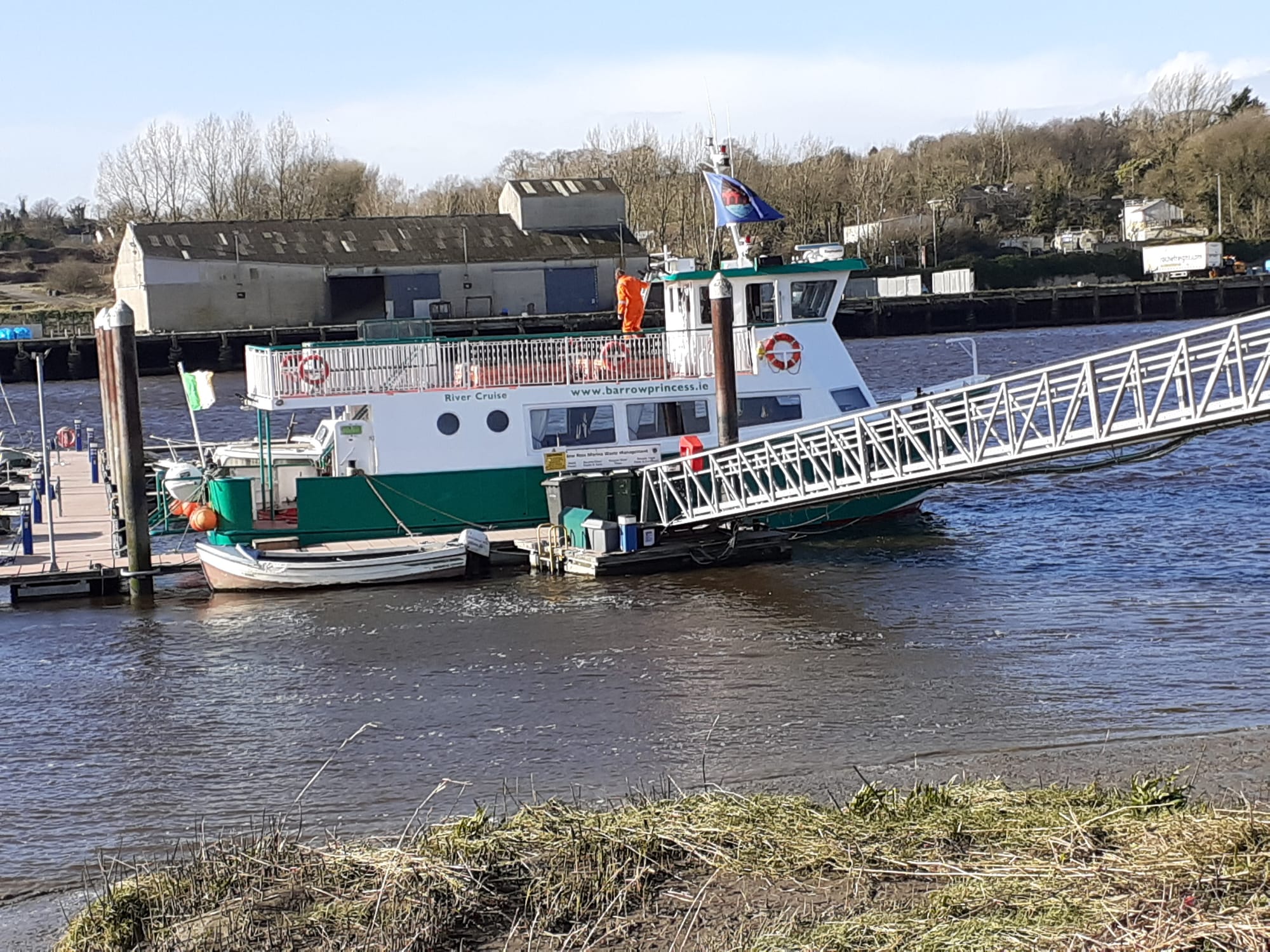 2022 02 24th River Barrow New Ross, new Barrow Pincess ferry