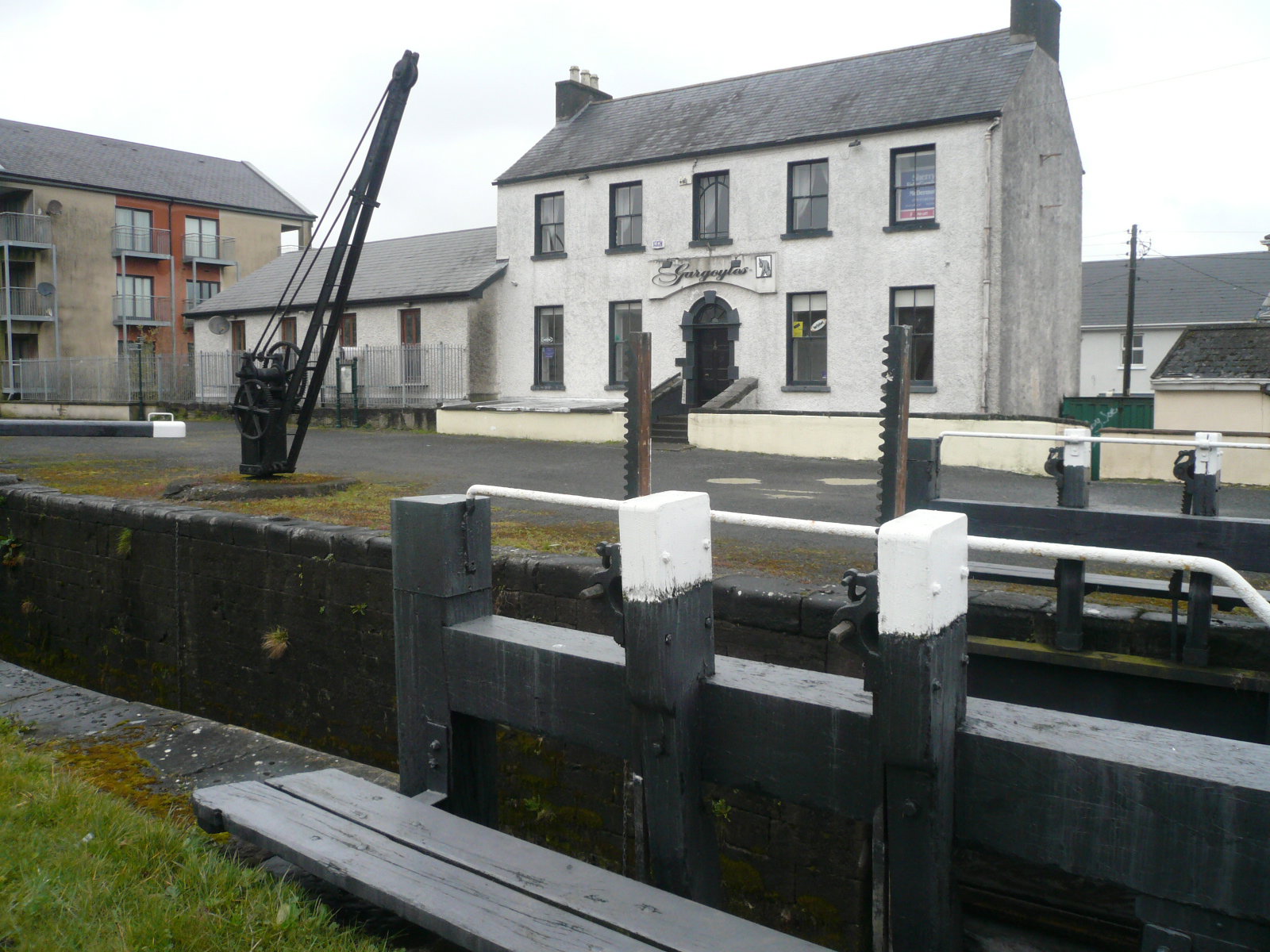 2016 04 Grand Canal Athy harbourmasters house