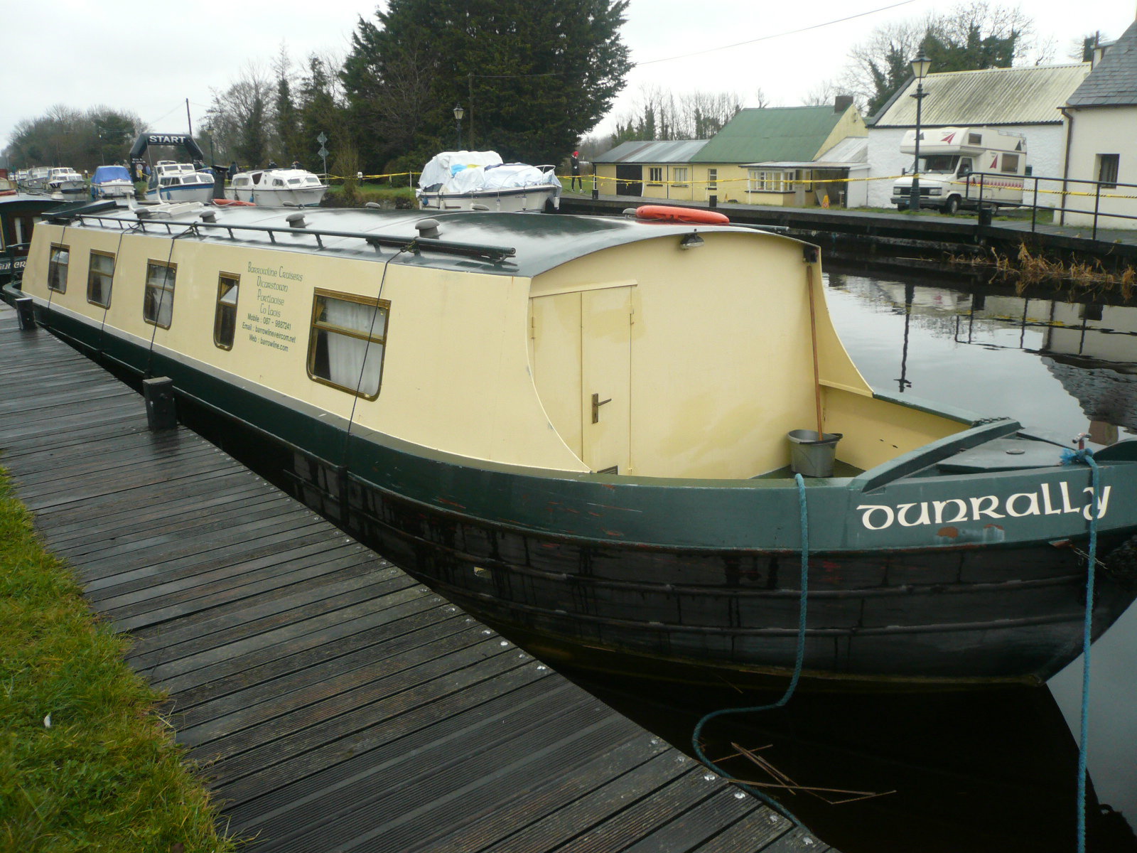 2016 04 Grand Canal Vicarstown Barrowline hireboat base