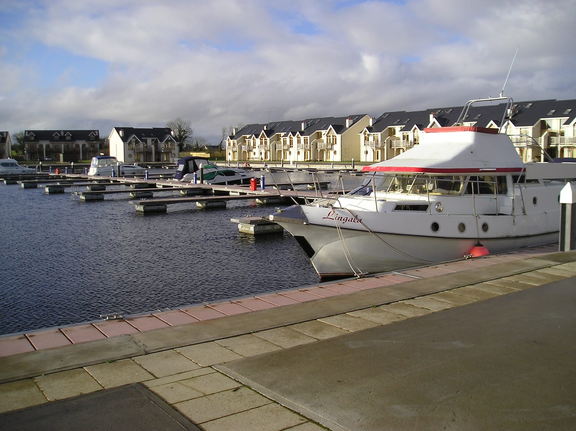 2008 01 River Shannon Tarmonbarry Harbour