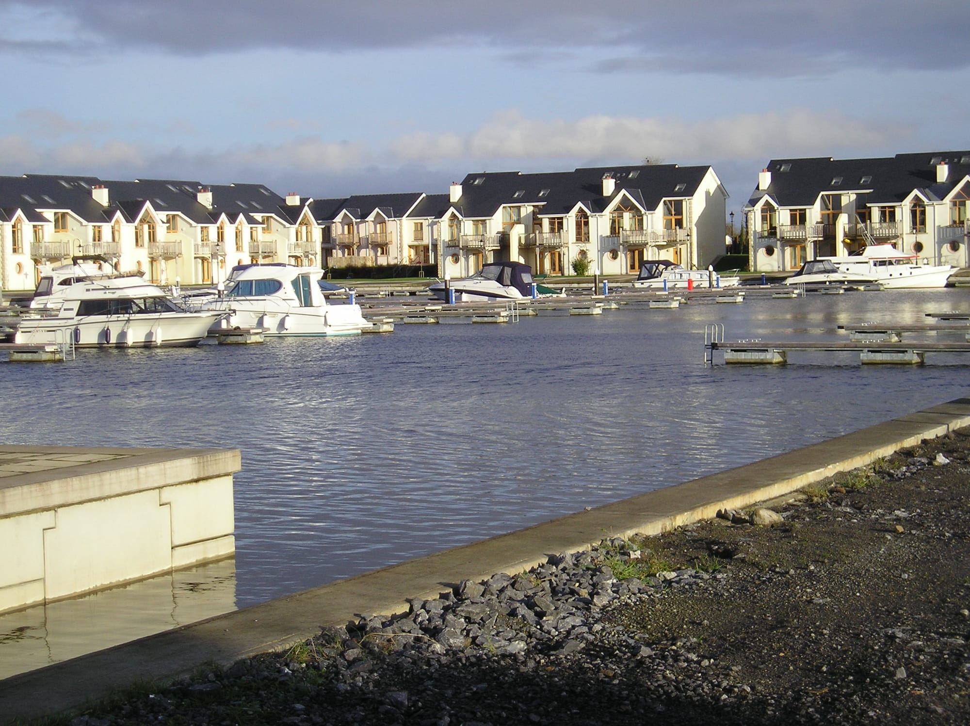 2008 01 River Shannon Tarmonbarry Harbour