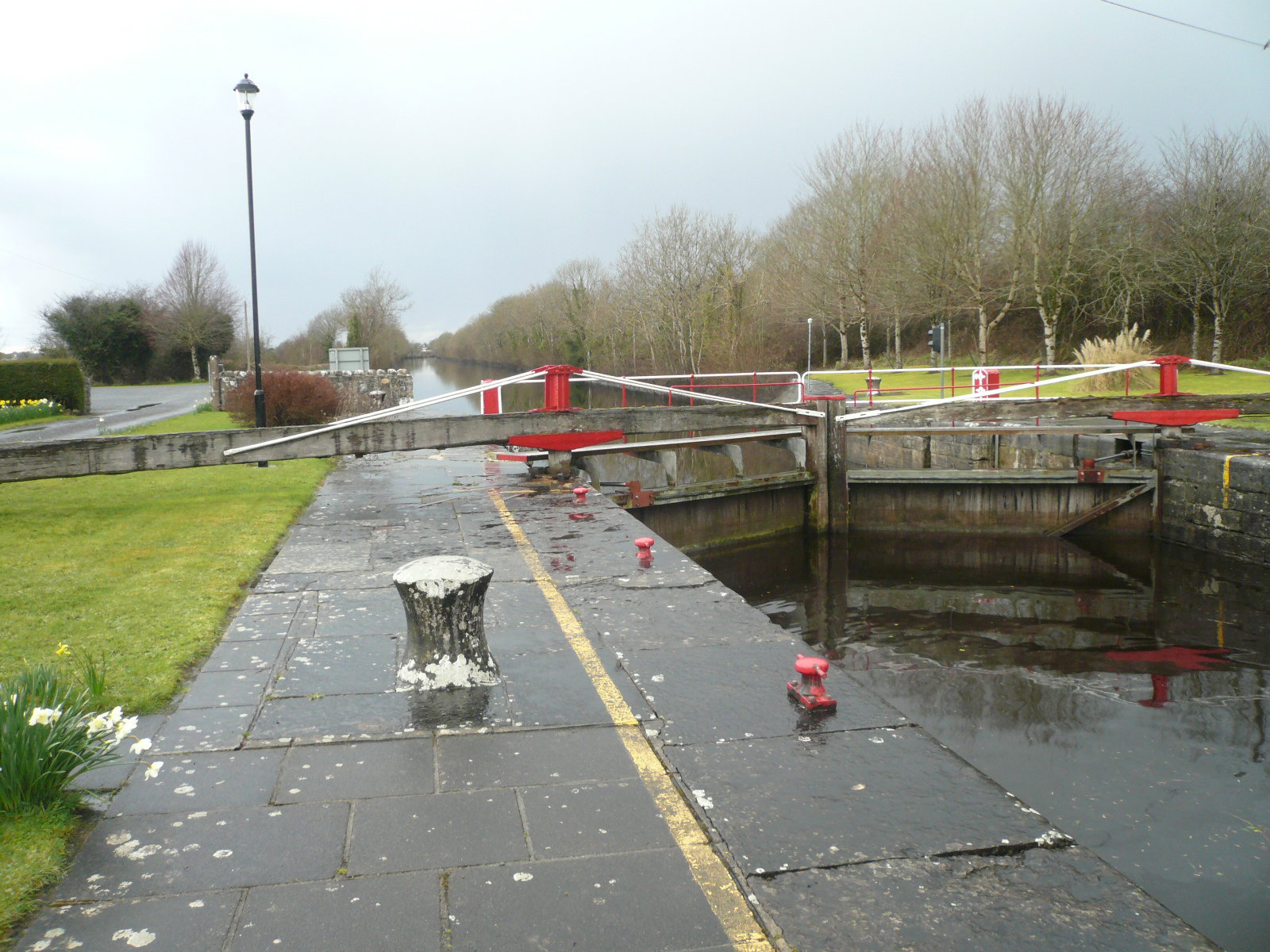 2016 04 River Shannon Albert Lock on the Jamestown Canal