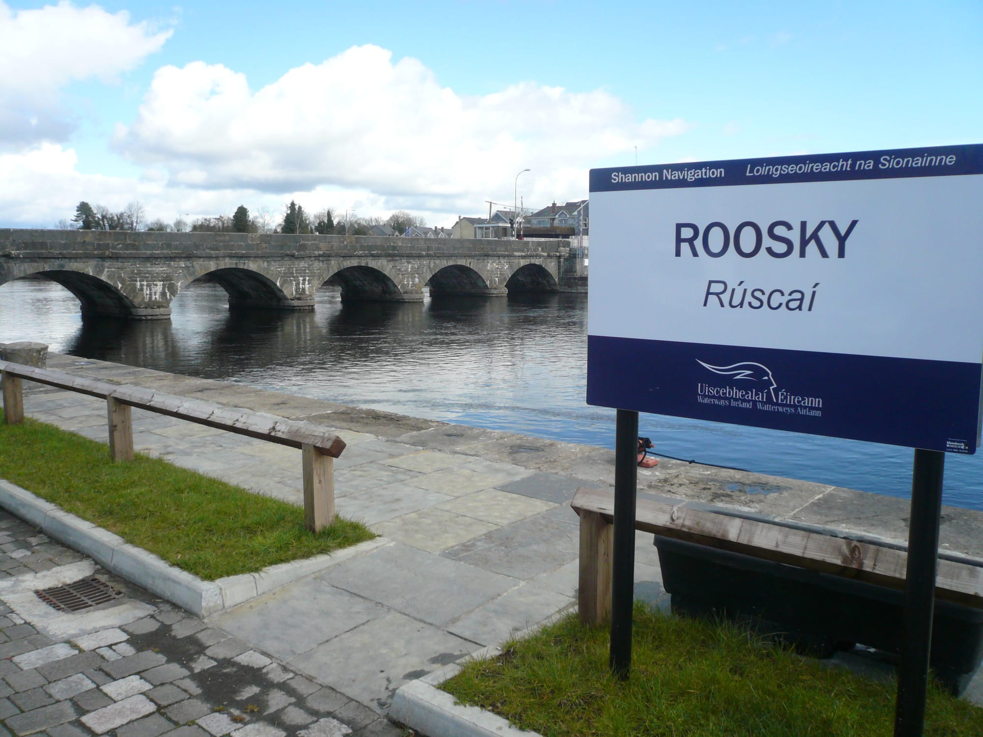 2016 04 River Shannon Roosky