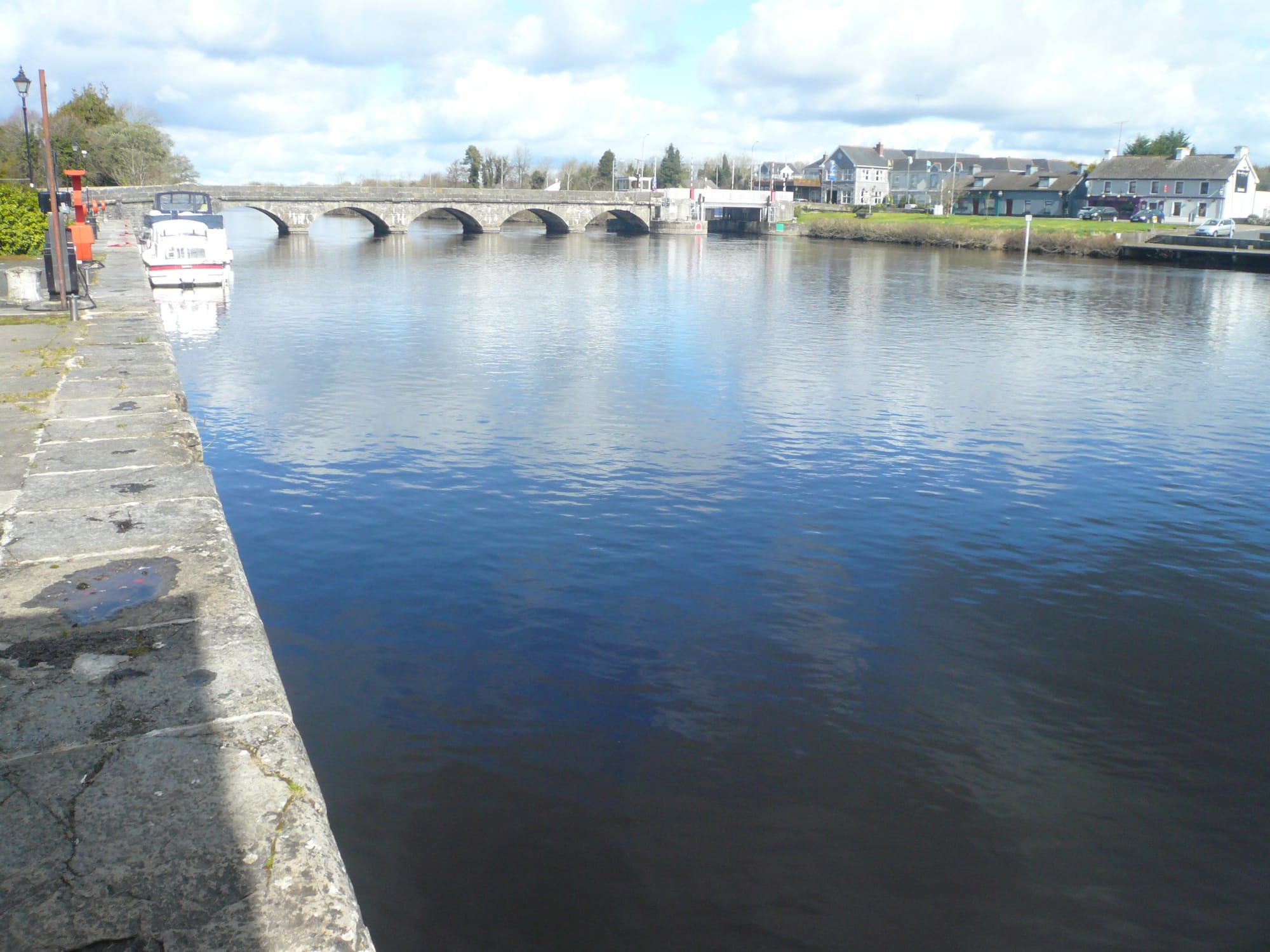2016 04 River Shannon Roosky
