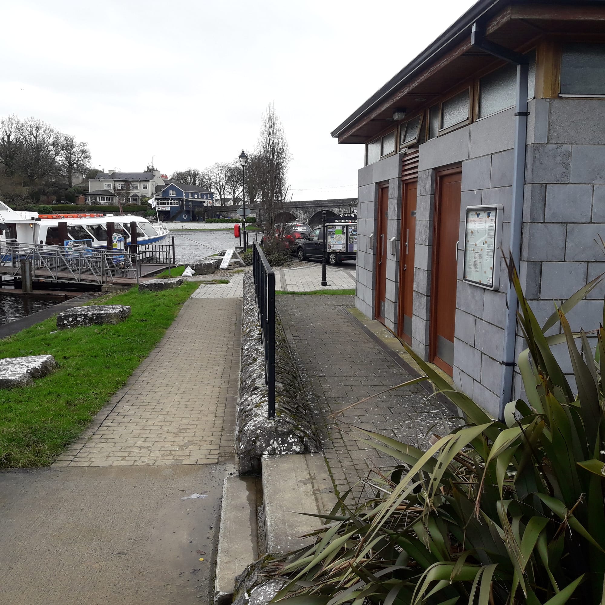2019 02 10th River Shannon Carrick On Shannon toilet block