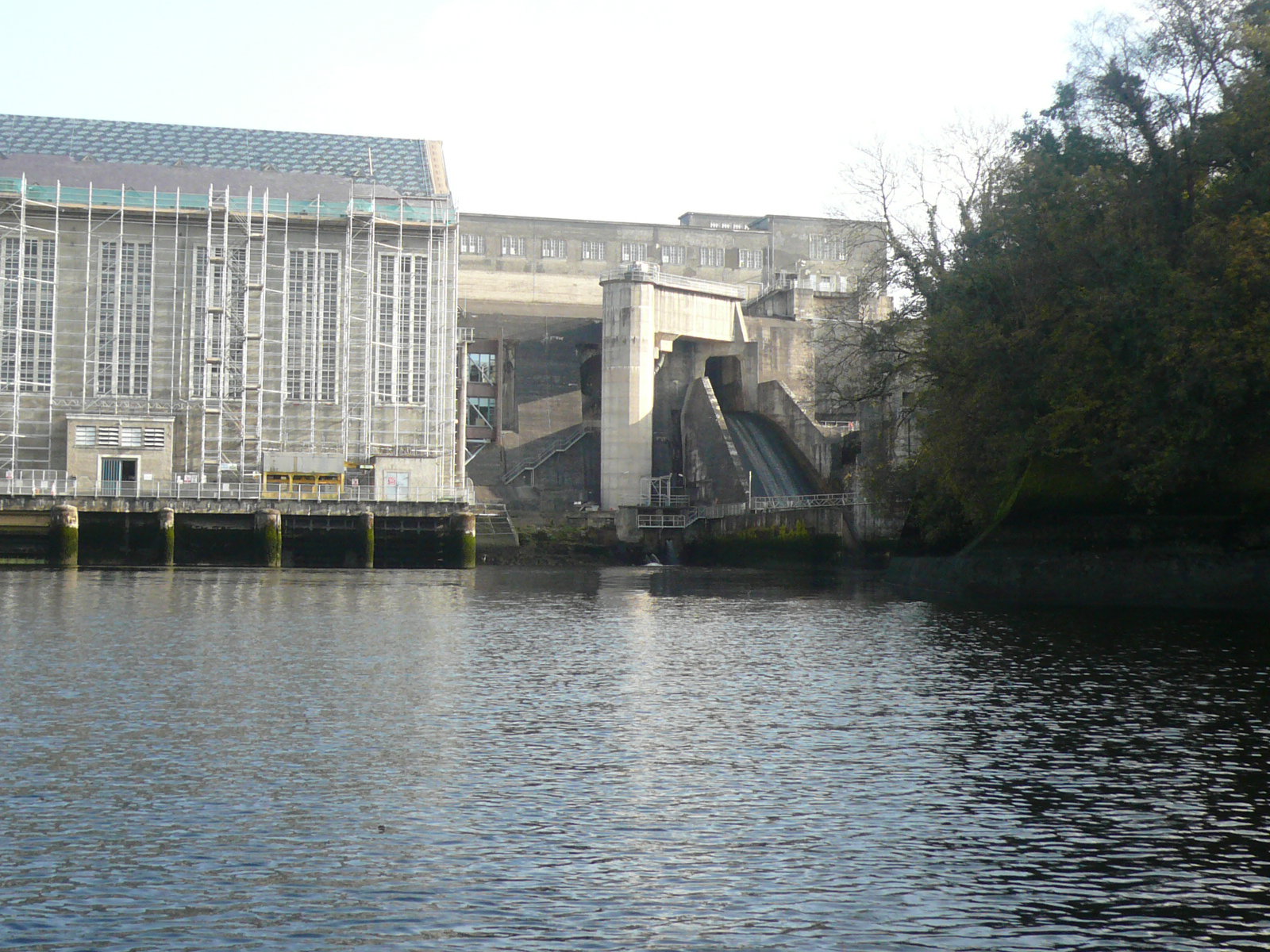 1929 06 River Shannon, Ardnacrusha hydroelectric power station, roof replacement project underway