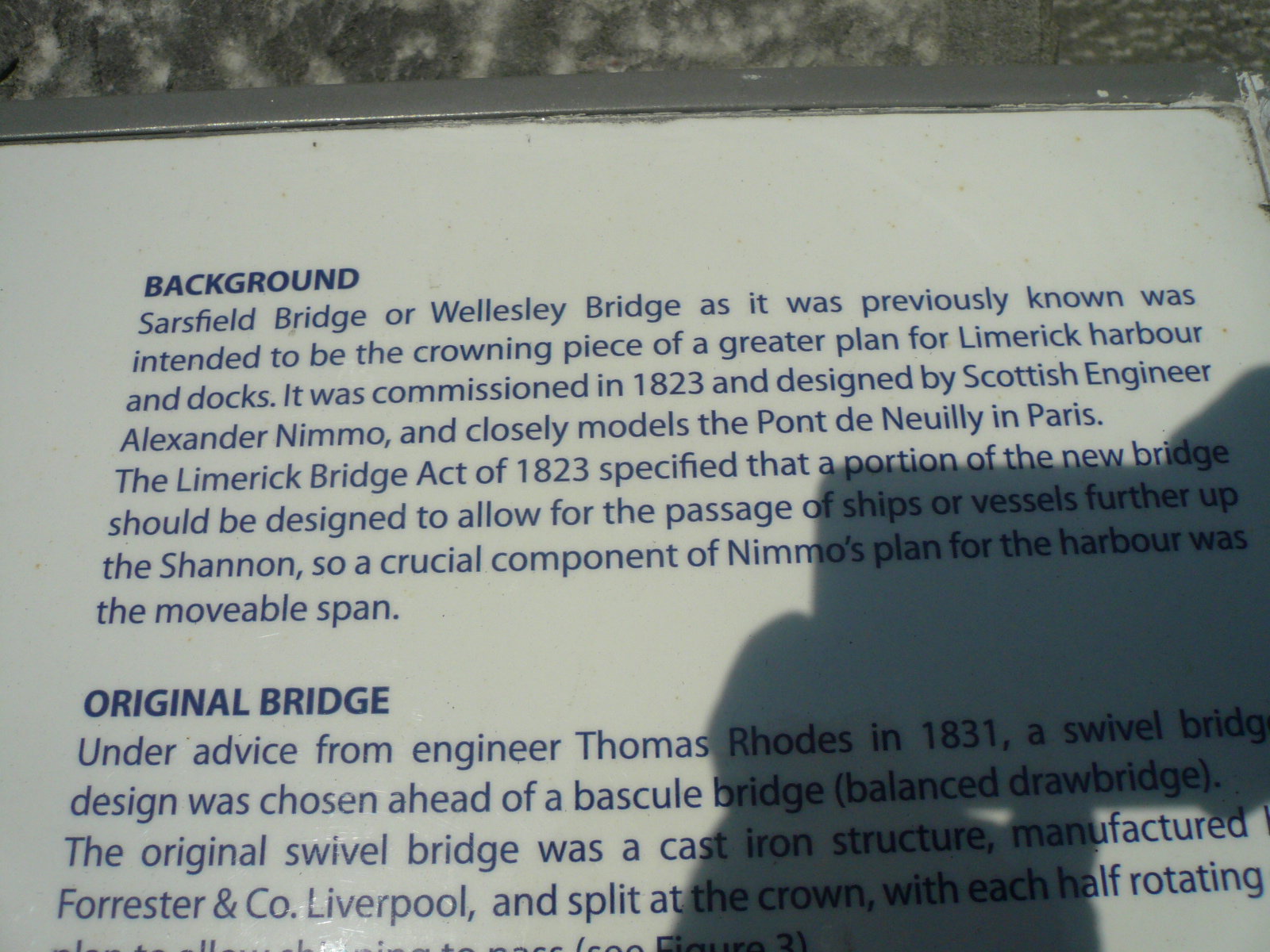 2016 04 River Shannon Limerick Sarsfield Swing Bridge, built 1820, replace 1923, closed since 1928
