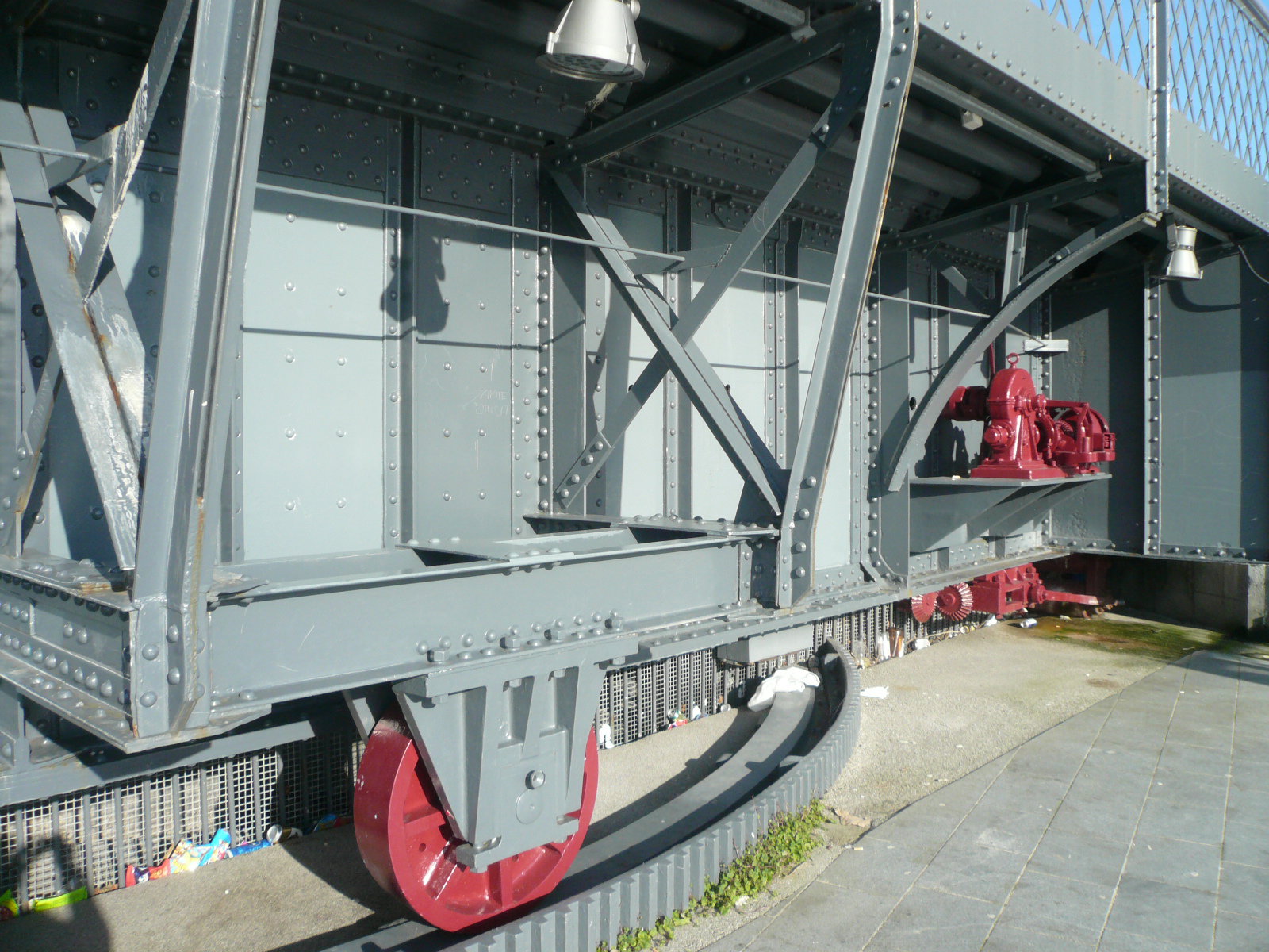 2016 04 River Shannon Limerick Sarsfield Swing Bridge, built 1820, replace 1923, closed since 1928