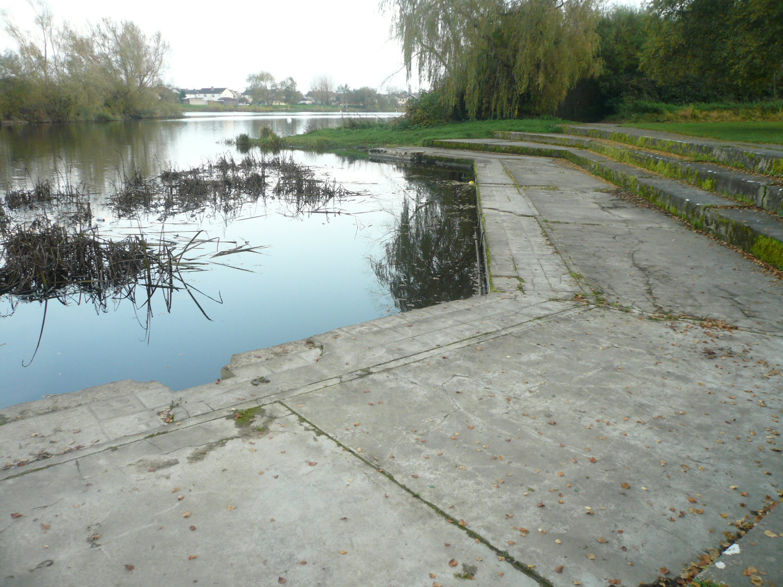 2016 10 River Shannon Limerick Corbally former swimming baths