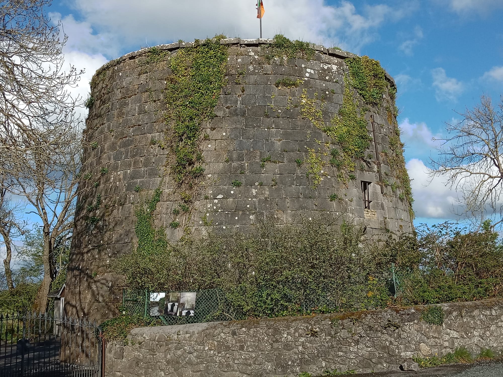 2025 04 13th River Shannon Banagher martello tower
