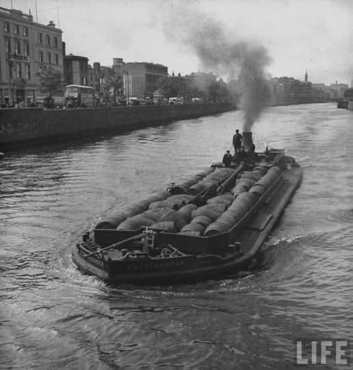 000 Guinness Barges on the River Liffey