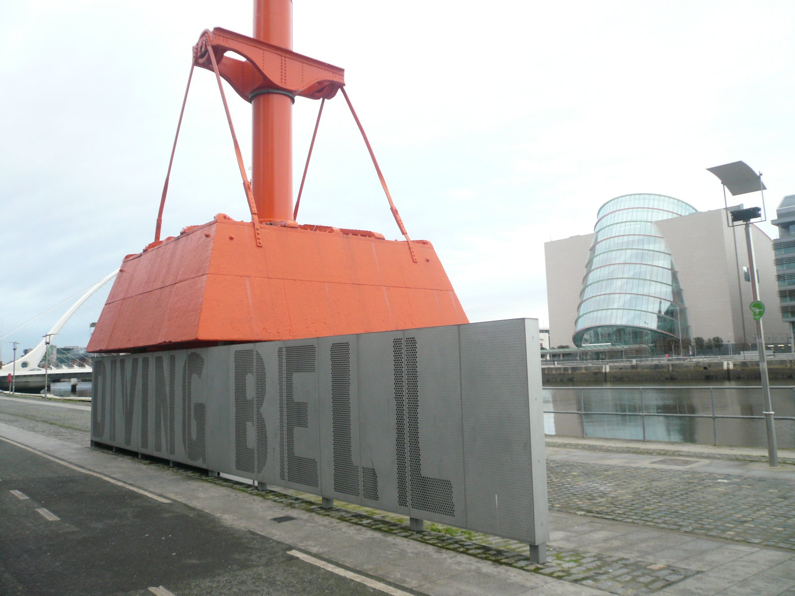 2017 12 River Liffey Diving Bell