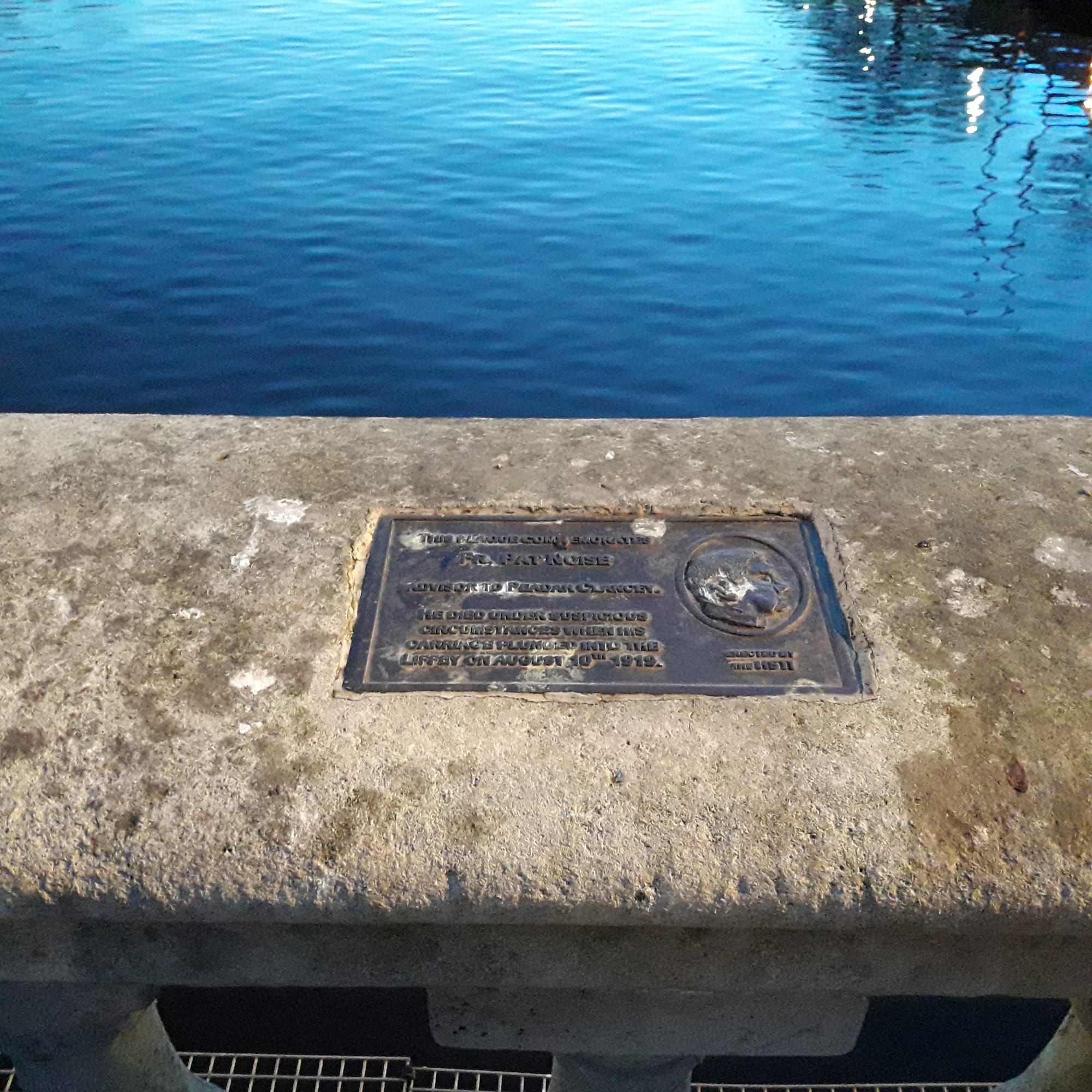 2019 03 28th River Liffey  O Connell Street Dublin Father Pat Noise1