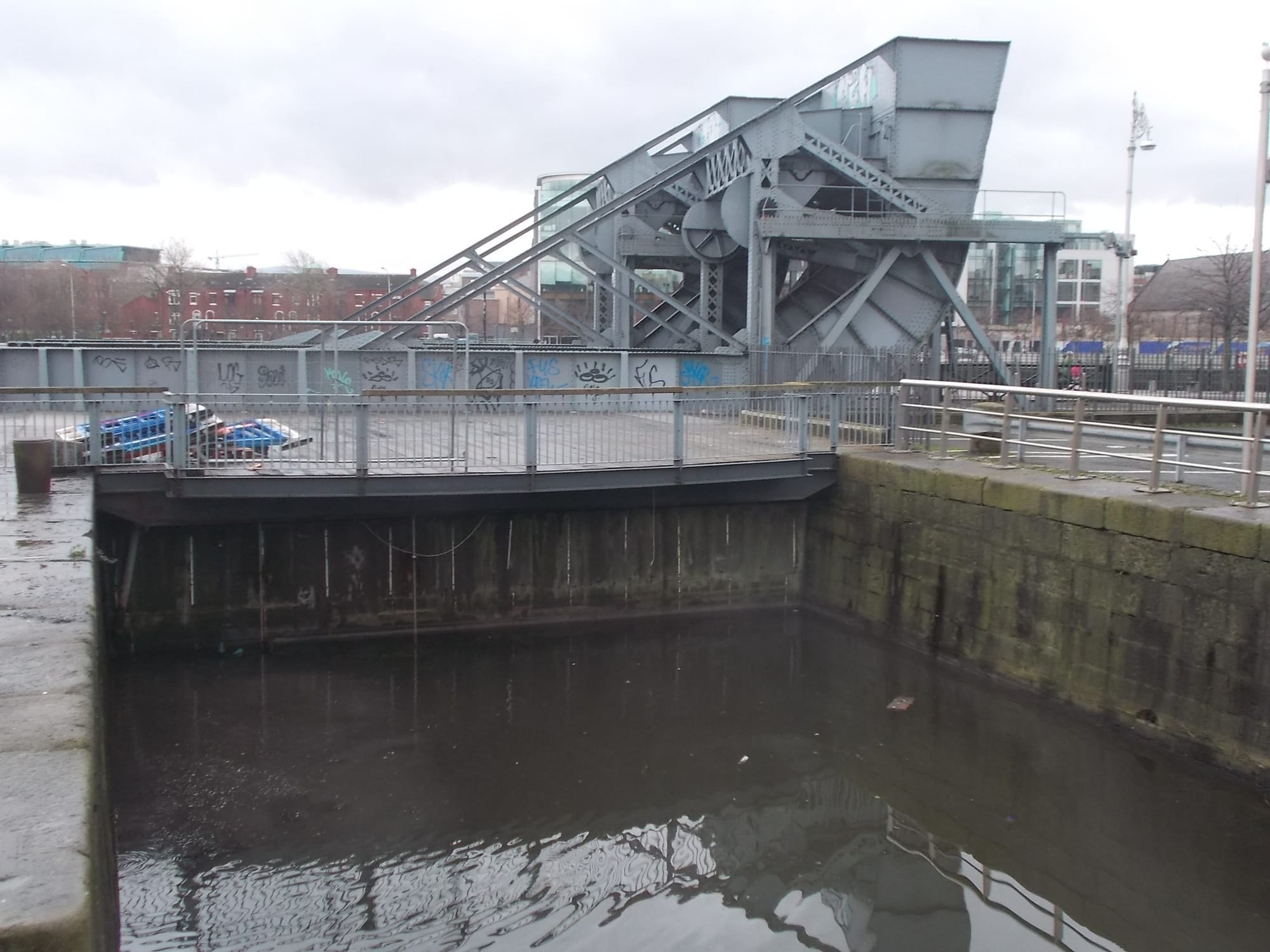 2016 01 River Liffey Dublin Georges Dock sea lock gate sealed