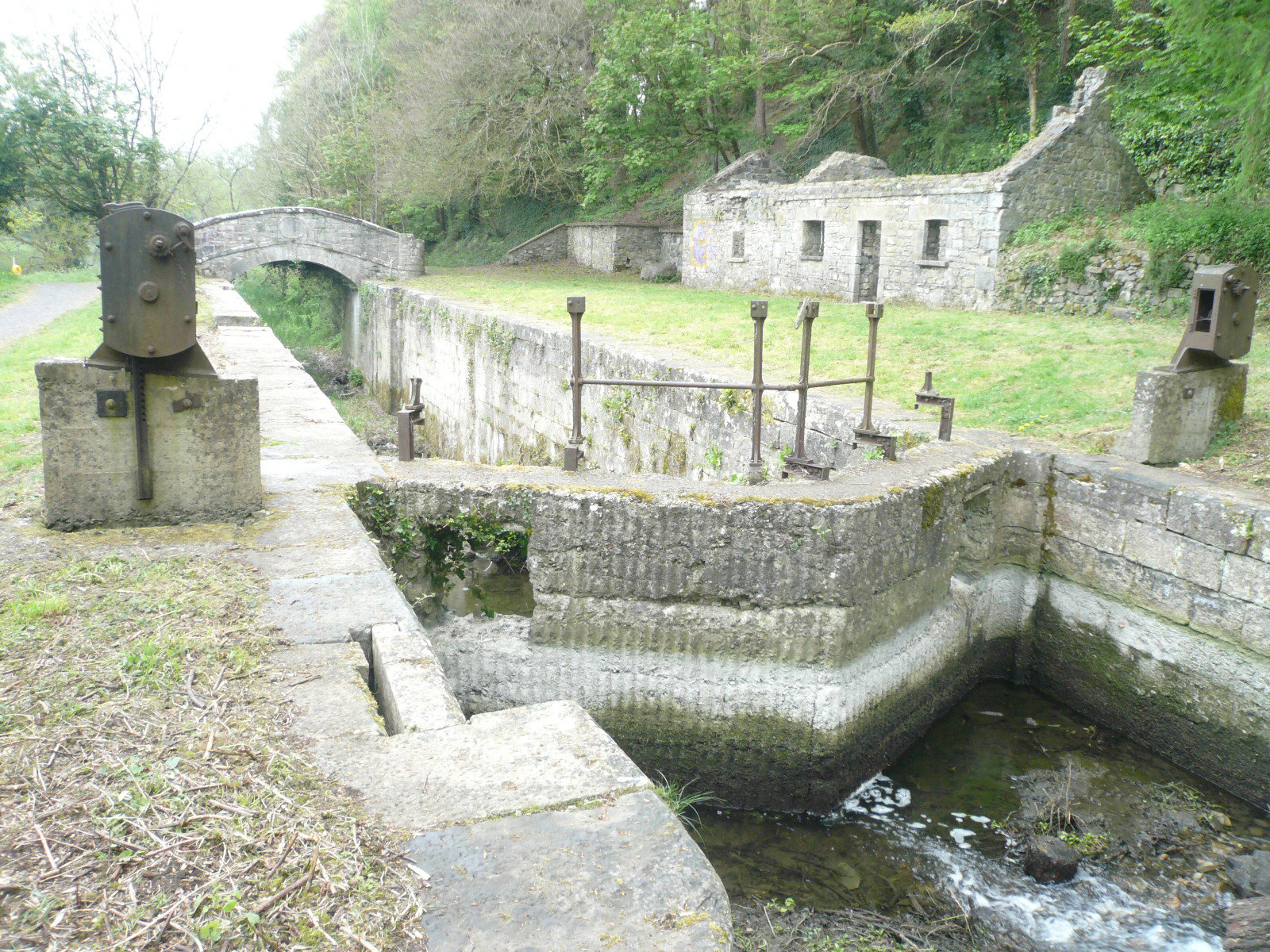 2017 05 Boyne Navigation, Rowleys Lock built in 1792