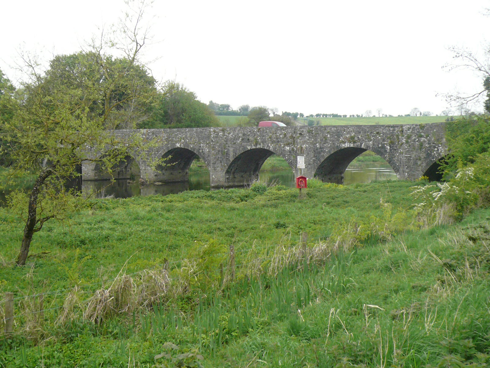 2017 05 Boyne Navigation 150 Stackallen Bridge and Lock