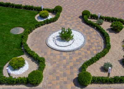 Expert Landscaping and Fencing Solutions for Beautiful Outdoor Spaces