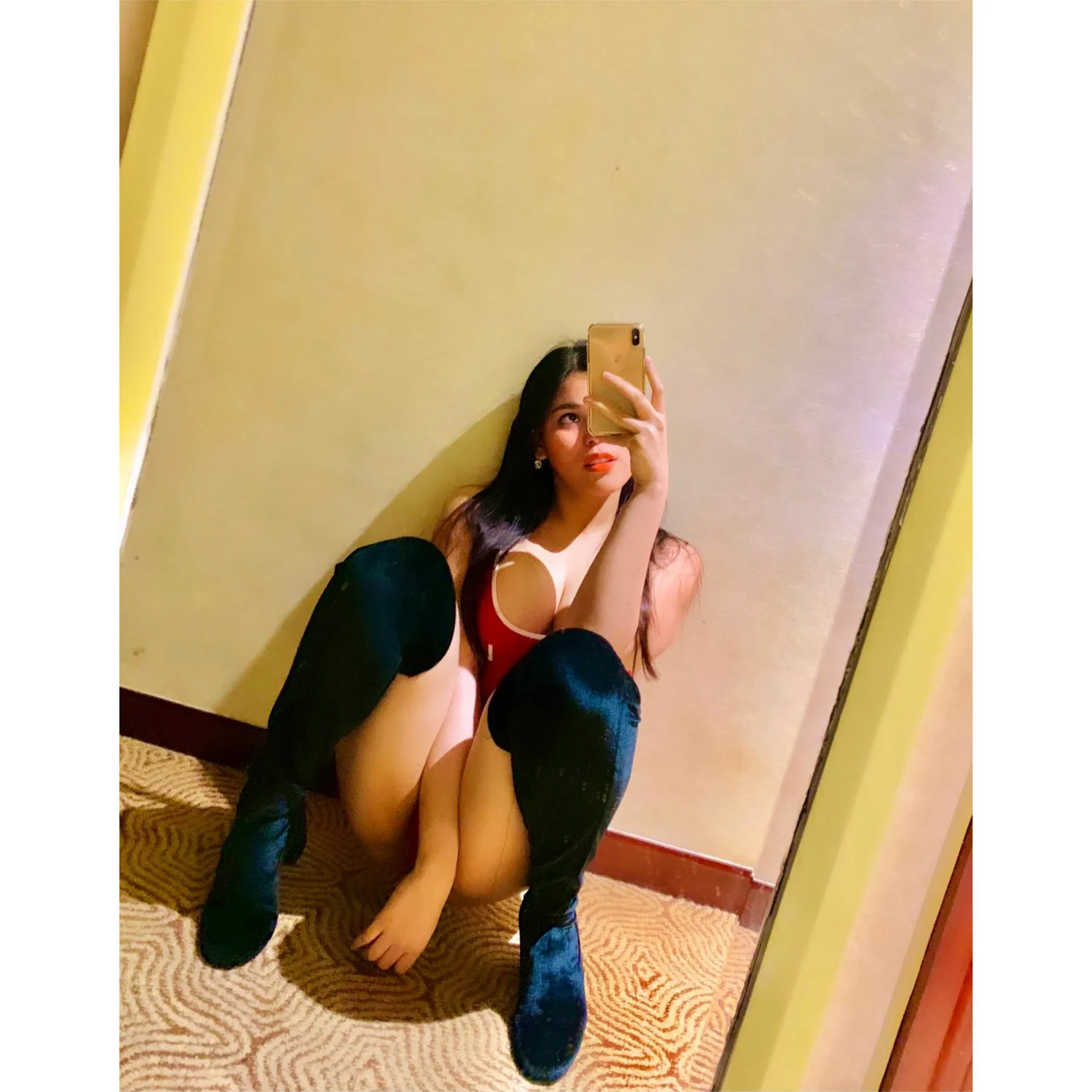 Book Top Class South Extension Escorts for a Romantic Date