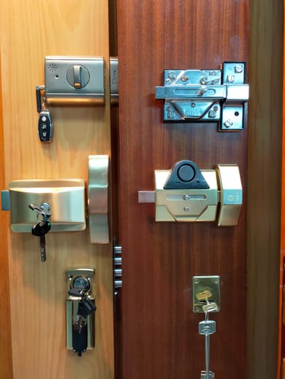 Las cerraduras y cilindros antibumping