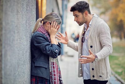 Miért olyan nehéz kilépni egy nárcisztikus kapcsolatból?