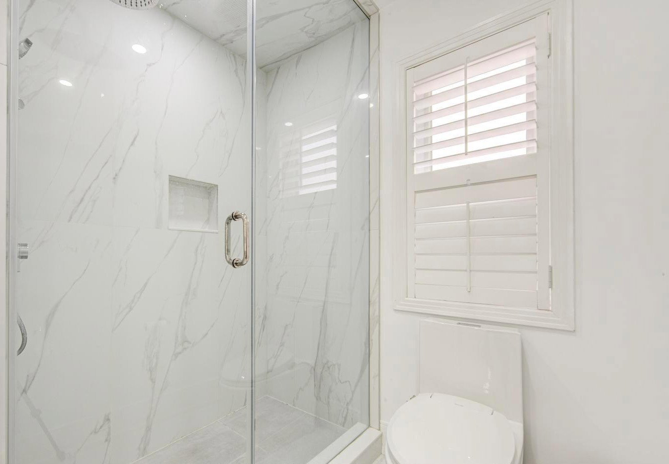 Powder Room and 3-4 Piece Bathroom Renovation