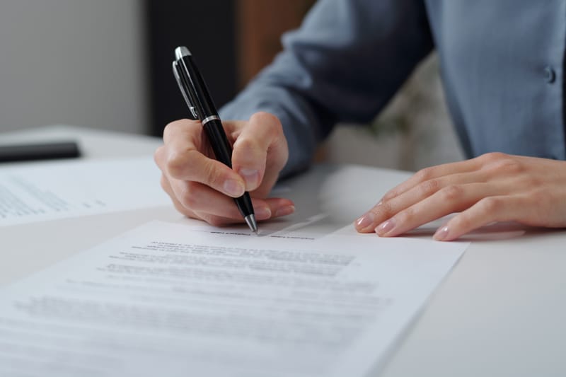 What a Renovation Contract Must Legally Include in Ontario Before You Sign