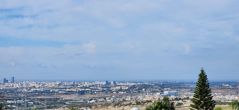 מדריכי סיור באלפי מנשה