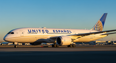 ¿Cómo hablar con United Airlines en español?