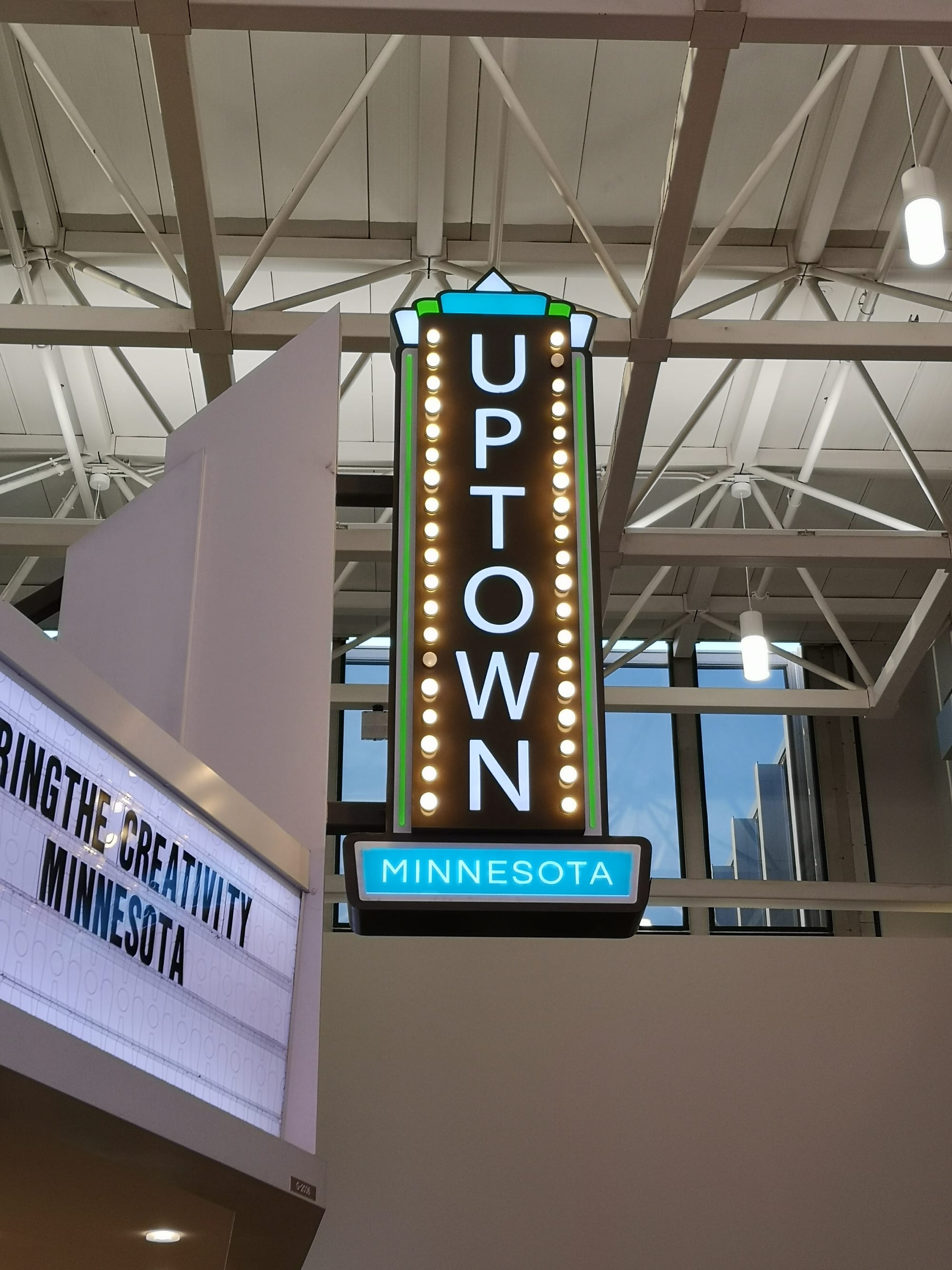 Uptown-Sign at MSP-Airport