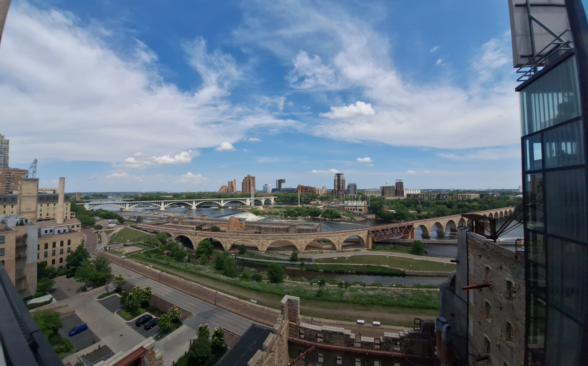 View of St. Anthony Falls from Mill City Museum Plattform, MPLS