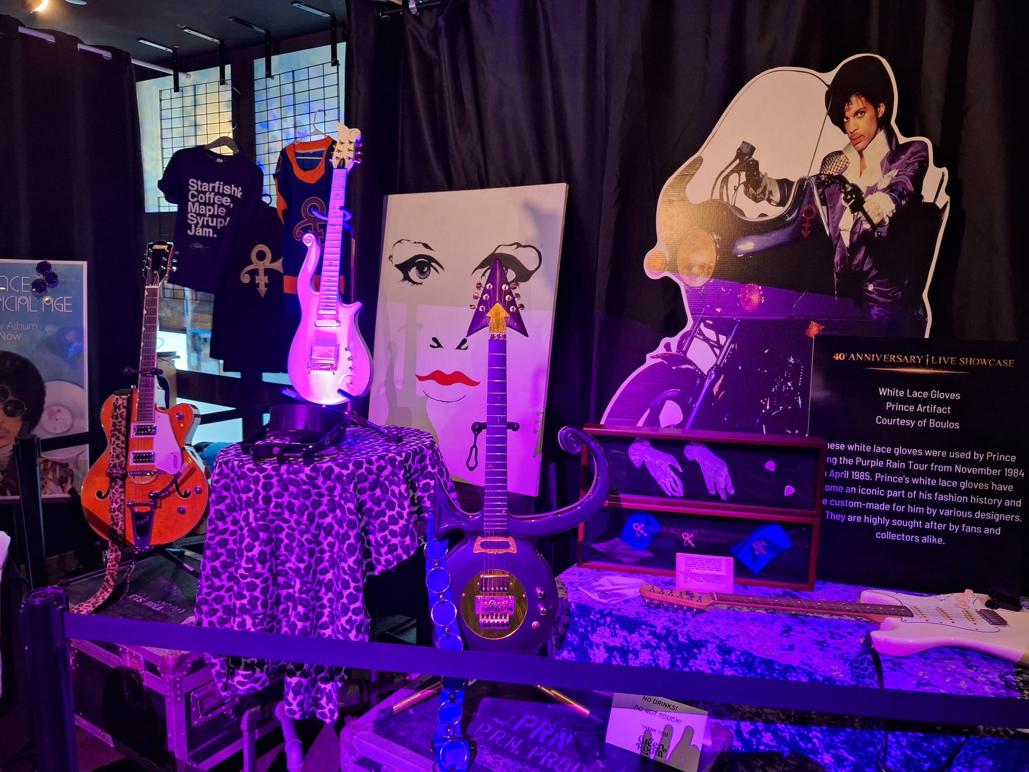 Photo taken at Martin Kember and UNIT. “Purple Musicology.” A Tribute To Prince & The Mpls Sound