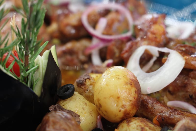 De lunes a jueves (excepto vísperas y festivos)