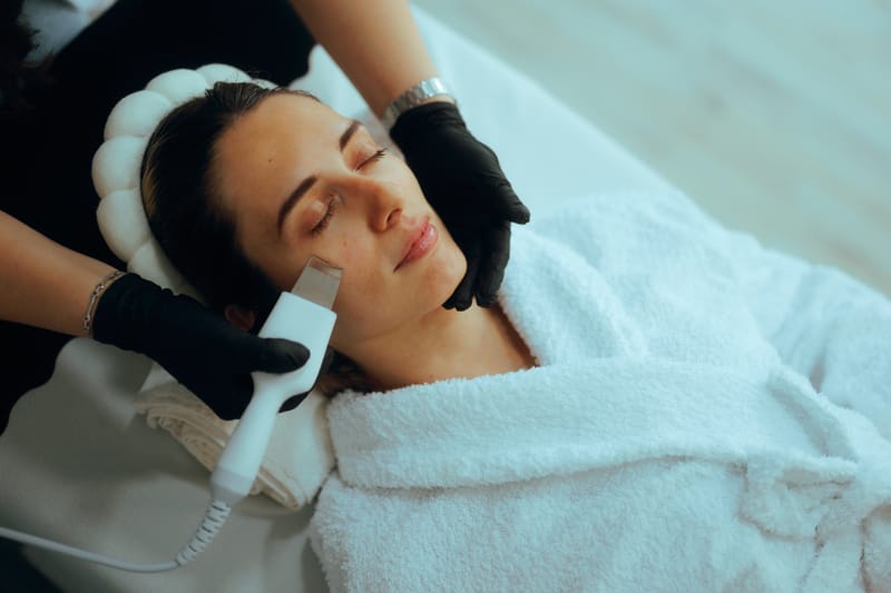 HYDRA-LIFTI' CLEAN Méregtelenítő, feszesítő kezelés /75 perc/