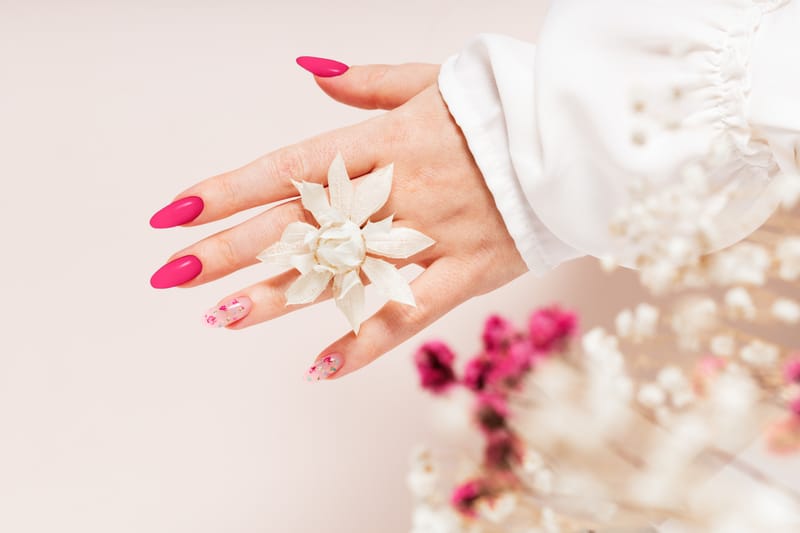 ERŐSÍTETT GÉL-LAKK