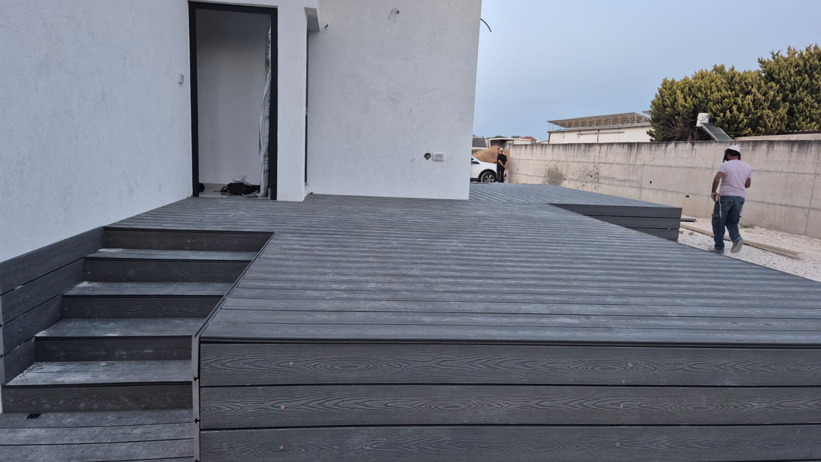 במת דק סנטטי כולל מדרגות