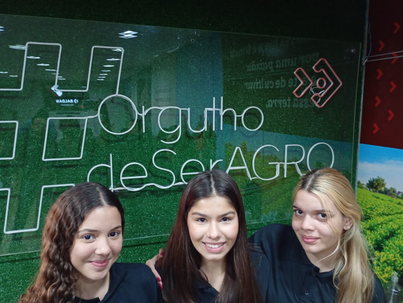 MULHERES DE ORINDIÚVA NO AGRO.