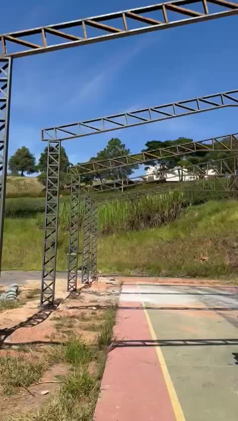 Obra de uma quadra Poliesportiva no munícipio de Jambeiro/SP