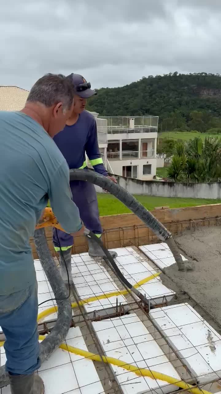 Obra executada no condomínio residencial Recanto Santa Bárbara - Jambeiro/SP
