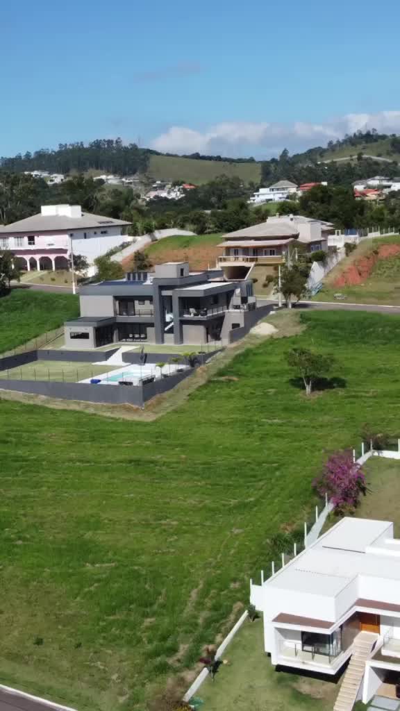 Casa Alto padrão no condomínio residencial São Francisco - Jambeiro