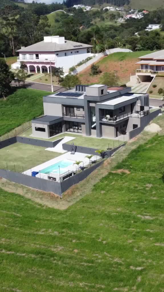 Casa Alto padrão no condomínio residencial São Francisco - Jambeiro
