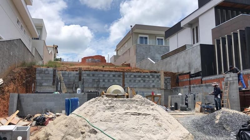 Obra executada no condomínio Montserrat - Urbanova/SJC