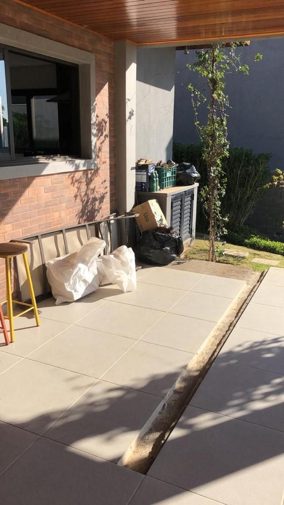 Execução de um espaço gourmet e rampa de garagem  no condomínio Recanto Santa Bárbara - Jambeiro/SP