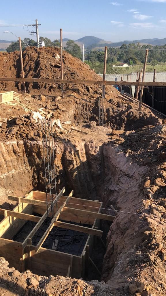 Obra executada no condomínio Monte Carlo - Urbanova/SP