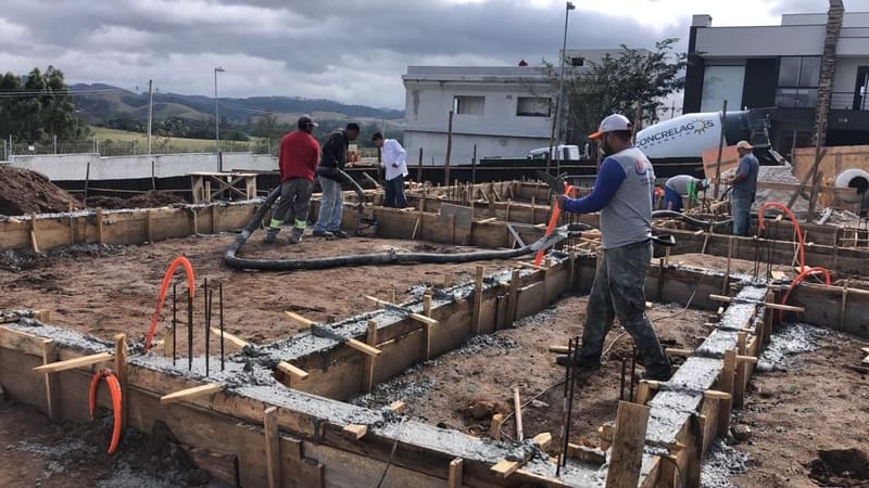 Obra executada no condomínio Monte Carlo - Urbanova/SP