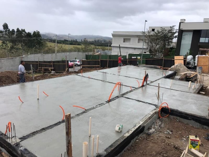 Obra executada no condomínio Monte Carlo - Urbanova/SP