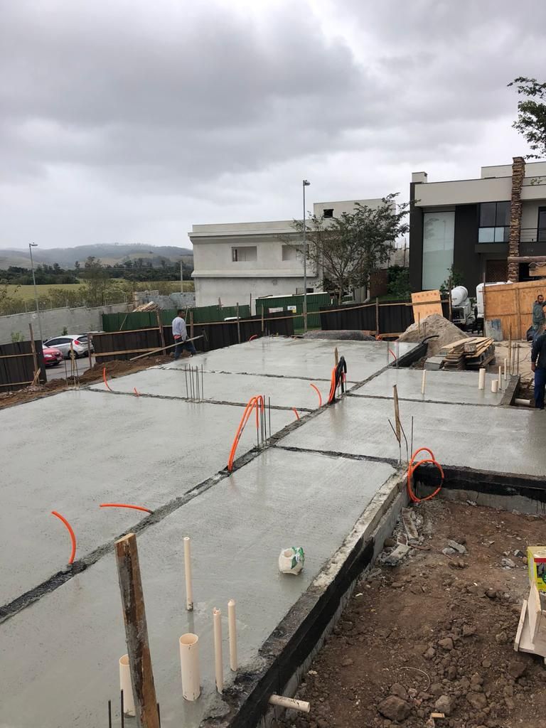 Obra executada no condomínio Monte Carlo - Urbanova/SP