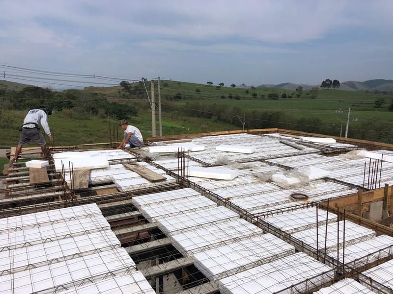 Obra executada no condomínio Monte Carlo - Urbanova/SP