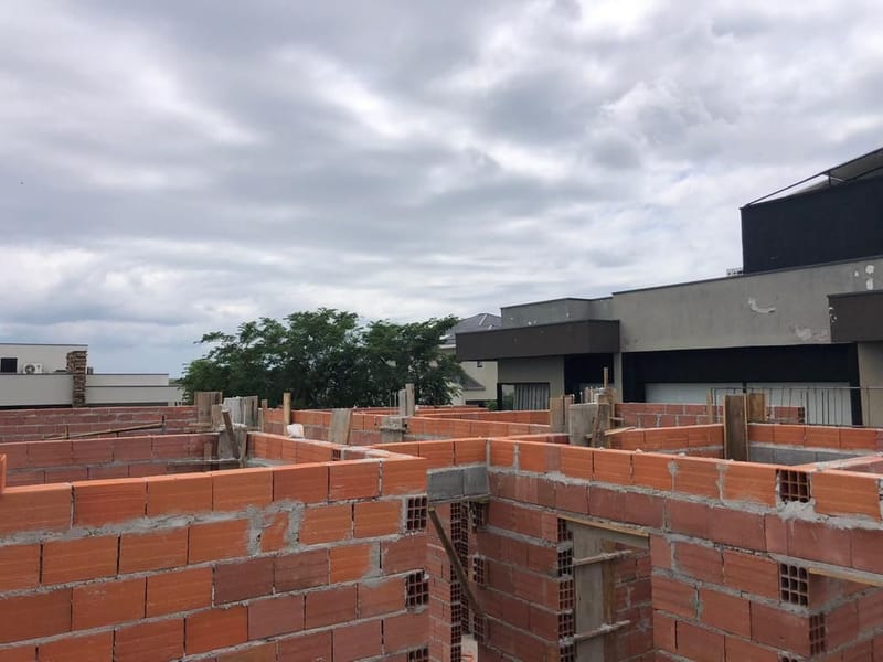 Obra executada no condomínio Monte Carlo - Urbanova/SP