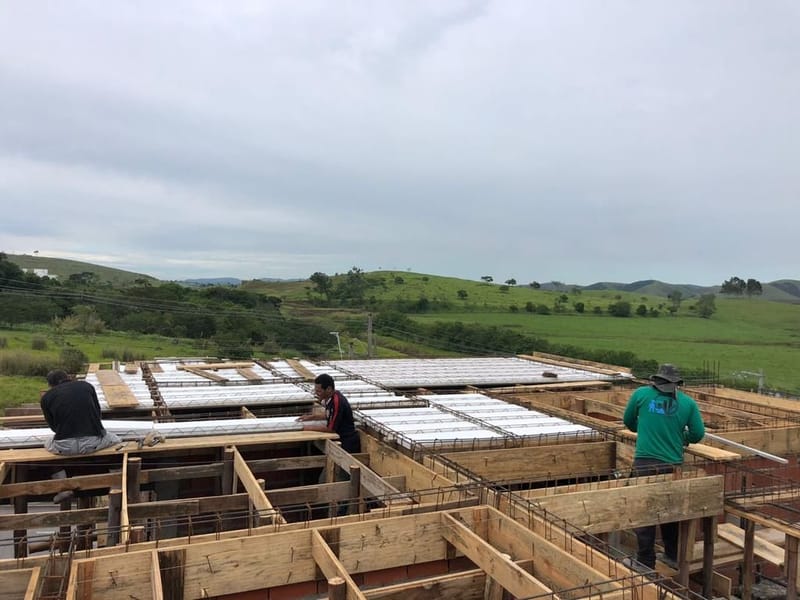 Obra executada no condomínio Monte Carlo - Urbanova/SP