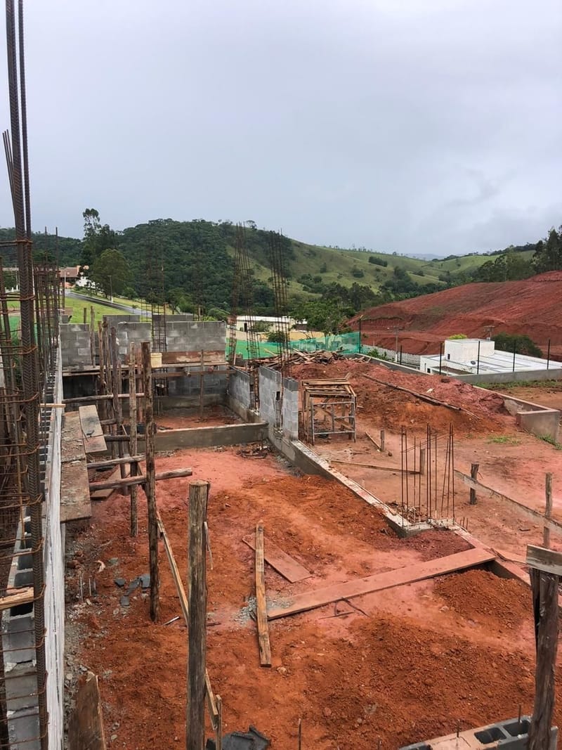 Casa Alto padrão no condomínio residencial São Francisco - Jambeiro